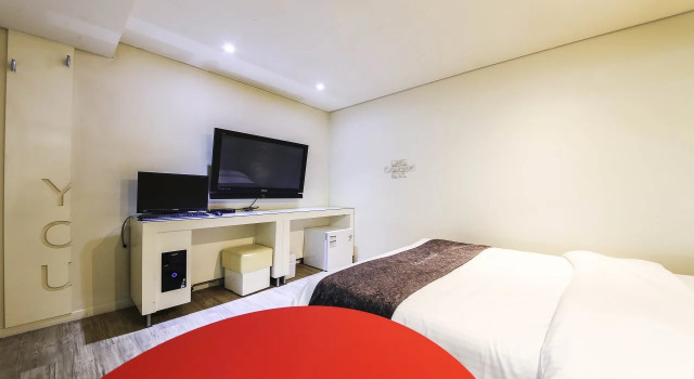 Jongro HOTEL LABOUM, Забронировать Отель Отели Сеула с парковкой, рядом с Станция метро Jongno 3-ga Station, Парковка