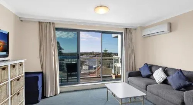 Apartment 521
