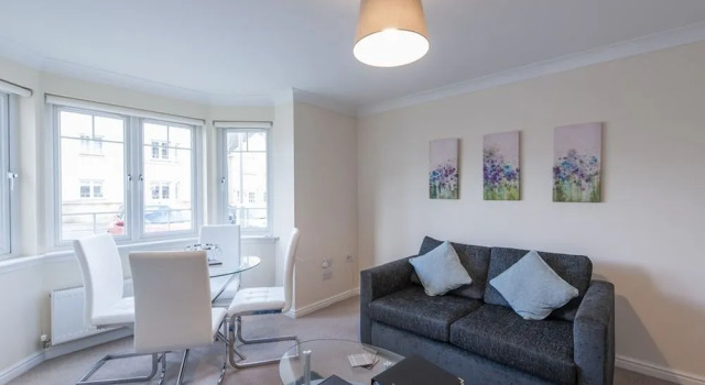 Duloch Apartments KW