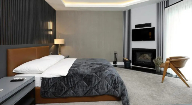 O podwyższonym standardzie dwuosobowy pokój Didi Hotel