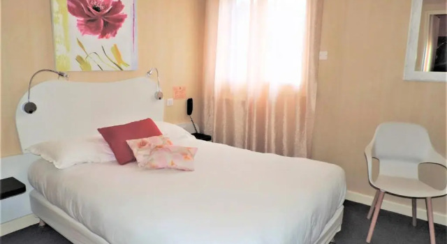 Одноместный номер Standard Logis Auvhôtel