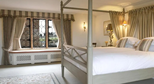 Deluxe suite The Old Hall Ely