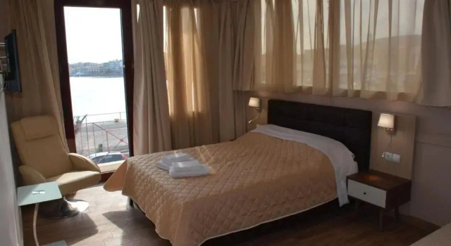 Номер Superior City Point Chios