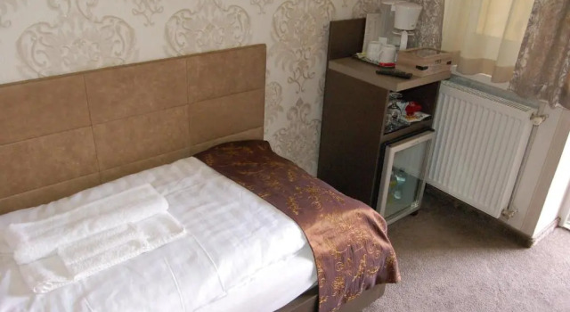 Control Motel, Book Motel Jaszbereny 