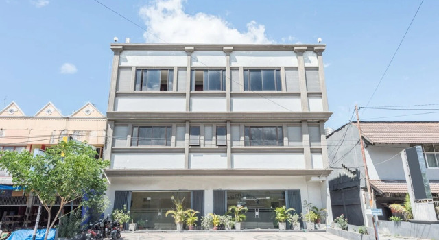 Airy Siranindi Sis Al Jufri 17 Palu