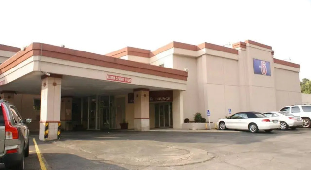 Motel 6 Pittsburgh - Crafton, Reserva ahora Motel Hoteles en Gayly con piscina, Piscina