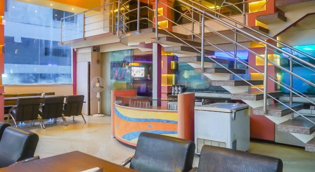 OYO Flagship 15921 Hotel Golden Rock, Забронировать Отель Отели штата Махараштры 3 звезды, 3*