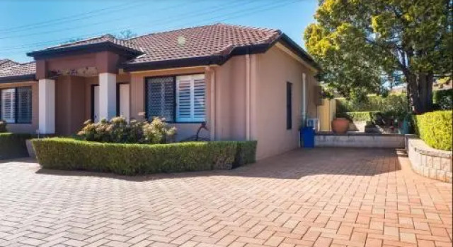 Ruthmor Villas, Rezerwuj Hotel Hotele w Toowoomba z parkingiem, Parking