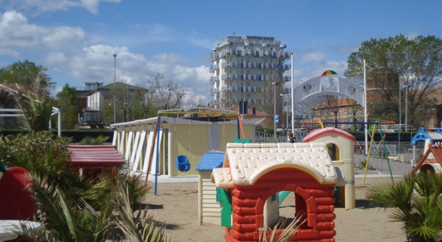 Hesperia Castelldefels, Забронировать Отель Отели Кастельдефельс 3 звезды, рядом с ICFO - The Institute of Photonic Sciences, 3*