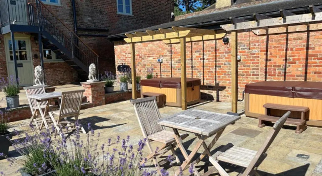 Апартаменты Deluxe Wyberton House Holiday Lets