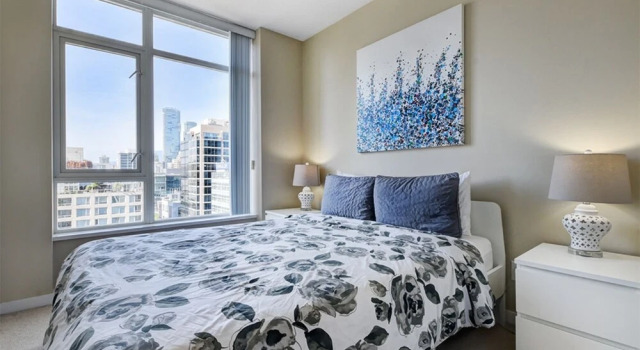 Downtown Living Rentals Inc, Забронировать Отель Отели Ванкувера с парковкой, рядом с Yaletown Roundhouse Skytrain Station, Парковка