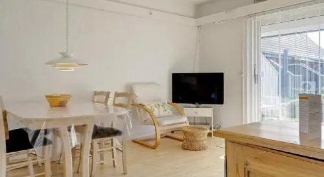 Apartment Aakirkeby, Book Lejlighed Hoteller i Akirkeby med pool, Swimmingpool