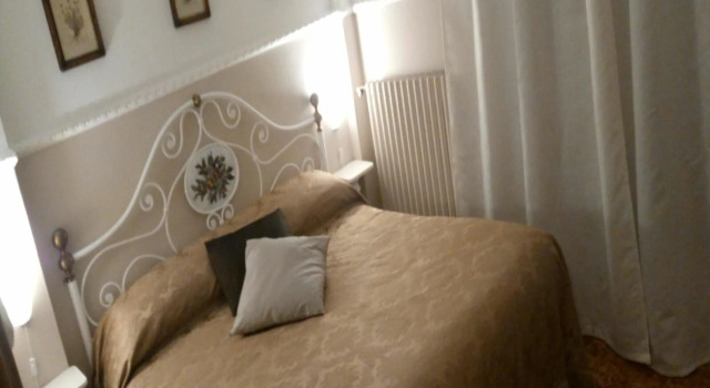 Bed & Breakfast Santa Fara, Buchen Sie Hotel Bari Metropolitanstadt Bari