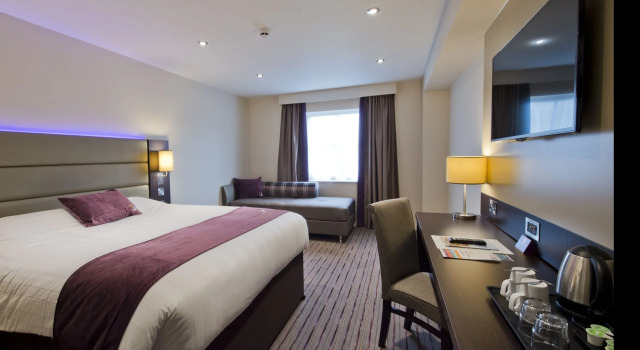 Premier Inn Monmouth, Забронировать Отель Отели в центре Монмут, в центре