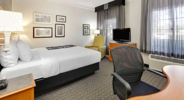 Двухместный номер La Quinta by Wyndham Dallas - Addison Galleria