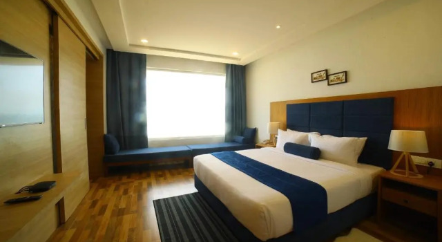 Люкс с видом на море Bay View Hotel Vizag