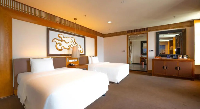 Шестиместный номер Standard The St. Regis Lhasa Resort