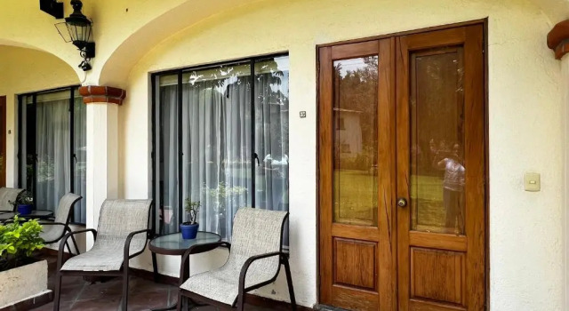 Четырёхместный номер Standard Casa Bugambilia, Un Pequeño Hotel en Tepoztlán