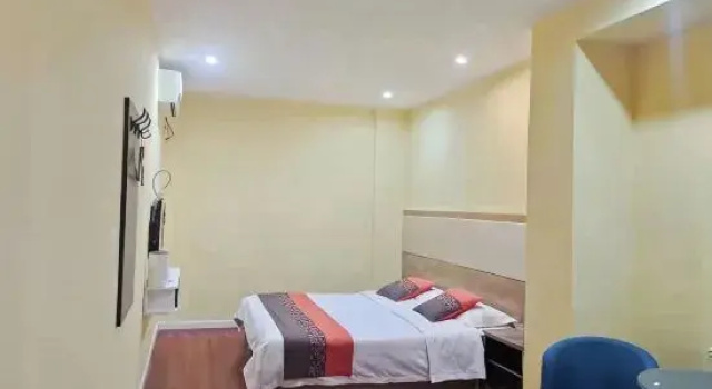 Binhai Heyue Business Hotel
