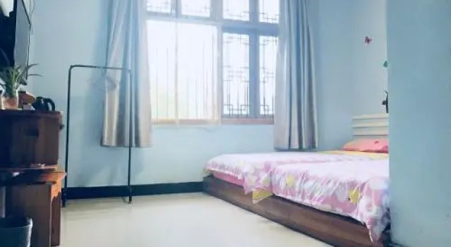 Fenghuang Relay Sunshine Hostel