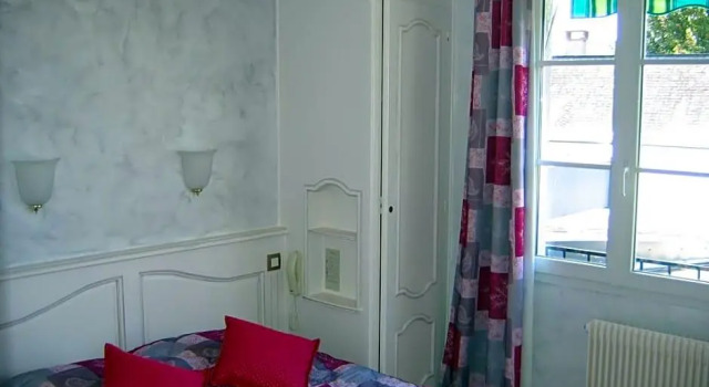 INTER-HOTEL du Commerce, Book Hotel Vaiges 