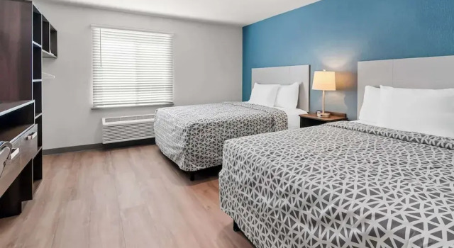 Четырёхместный люкс Woodspring Suites Waco South