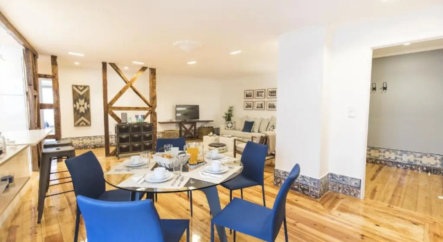 Апартаменты LovelyStay - Downtown Magnificent Flat