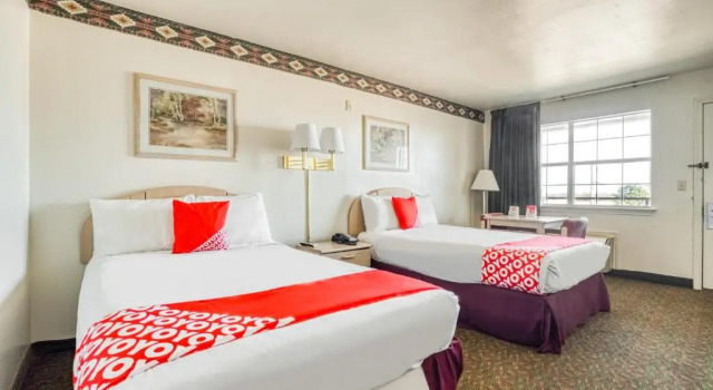 Четырёхместный номер Standard OYO Hotel Wichita Falls I-44 Sheppard Airforce