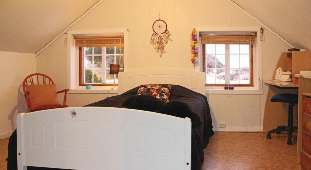 Stunning Home in Rogndalsvåg With 3 Bedrooms and Internet, Buchen Sie Hotel Flora fulke Westland