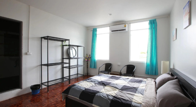 Zee Thai Hostel