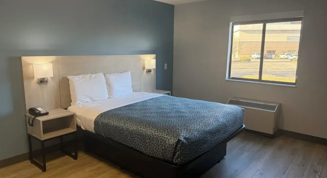 Номер Standard Suburban Studios Louisville East