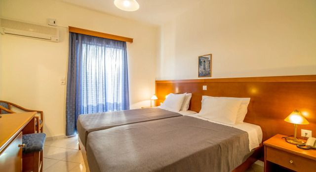 Hiona Holiday Hotel