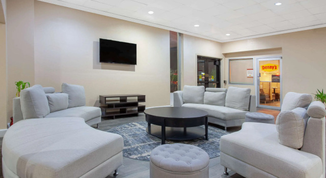 Ramada by Wyndham Titusville/Kennedy Space Center, Varaa Hotelli Titusville Space Coast