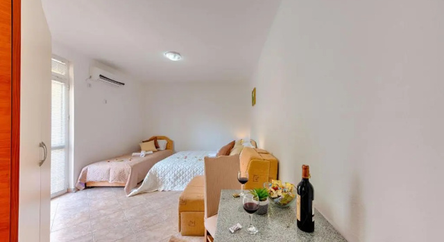 Трёхместный номер Deluxe HOTEL DANA