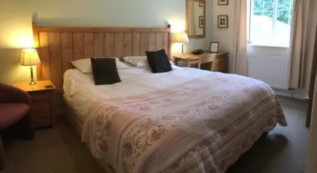 The Saxon Inn, Rezervați Hotel Child Okeford Dorset