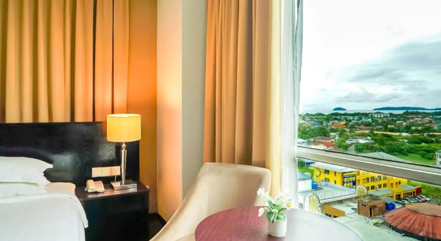 Номер Standard с видом на город Pan Borneo Hotel Kota Kinabalu