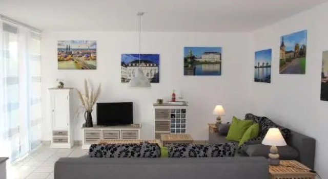 Apartment-Koeln-Bonn, Ihr Zuhause auf Zeit., Забронировать Апартаменты/квартира Весселинг Северный Рейн-Вестфалия