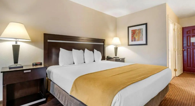 Номер Standard Best Western Luxury Inn