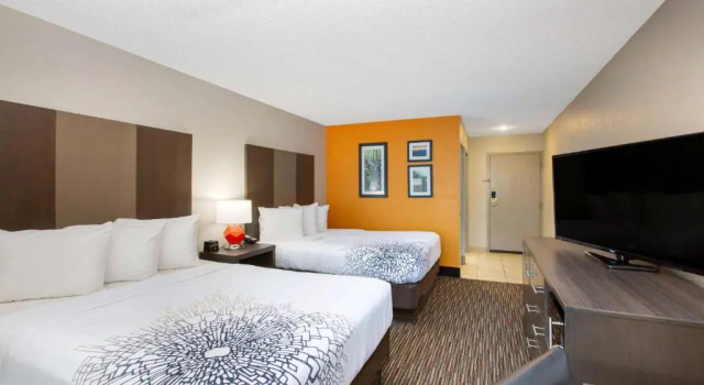 Семейный люкс La Quinta Inn by Wyndham Pigeon Forge-Dollywood
