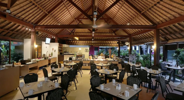 ZEN Rooms Kuta Sentral Parkir 1, Varaa Hotelli Hotellit Badung aamiaisella, Aamiainen