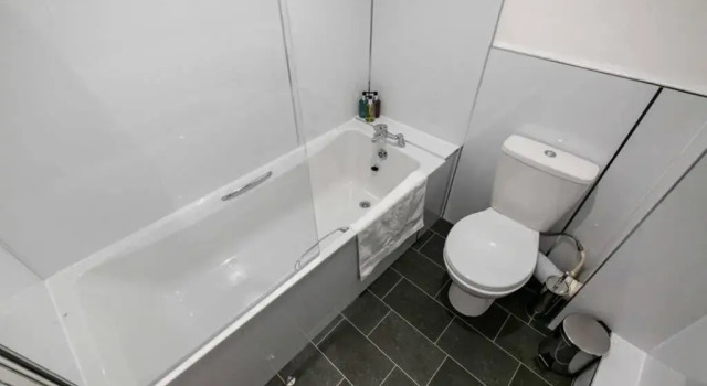 Апартаменты ☆Bright Apartment, Near University + City Centre☆
