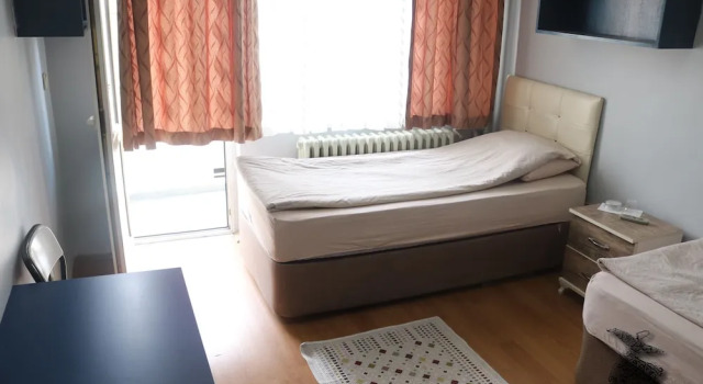 Двухместный номер Comfort с видом на город Konya Zafer Pansiyon - Hostel