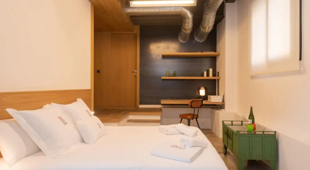 Petit Luxe Loft, Забронировать Отель Тарраса Vallès Occidental, рядом с Замок и картезианский монастырь