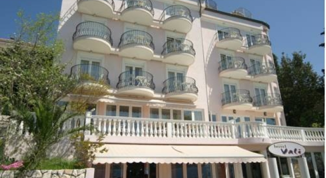 Hotel Vali
