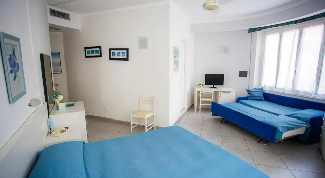 Четырёхместный номер Standard Hotel Nuovo Al Mare