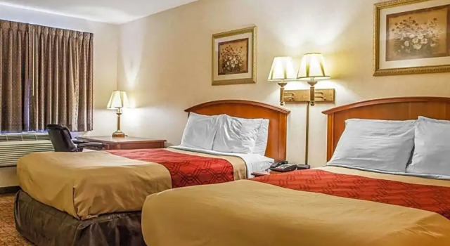Четырёхместный номер Standard Econo Lodge Douglassville-Pottstown