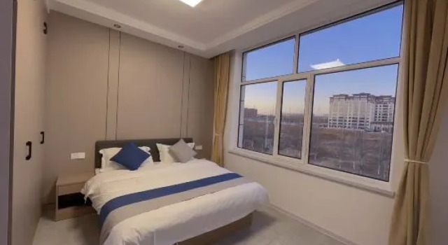Люкс Deluxe Dongsheng Yujing Homestay (Xinghe North Station Branch)