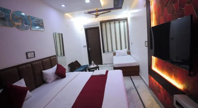 Номер Deluxe Royal Taj Twin Palace