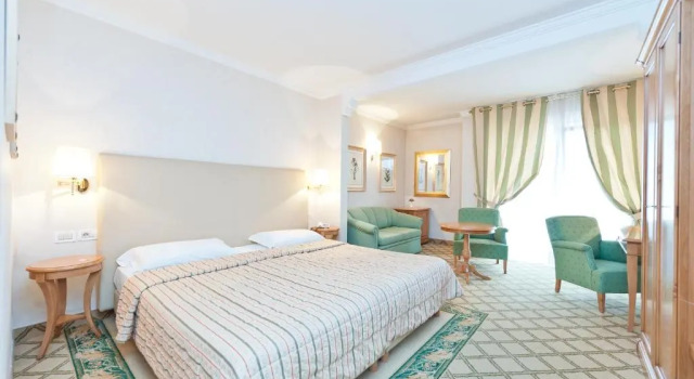 Номер Deluxe с красивым видом из окна Business Resort Parkhotel Werth