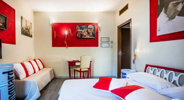 Трёхместный номер Comfort Admiral Hotel